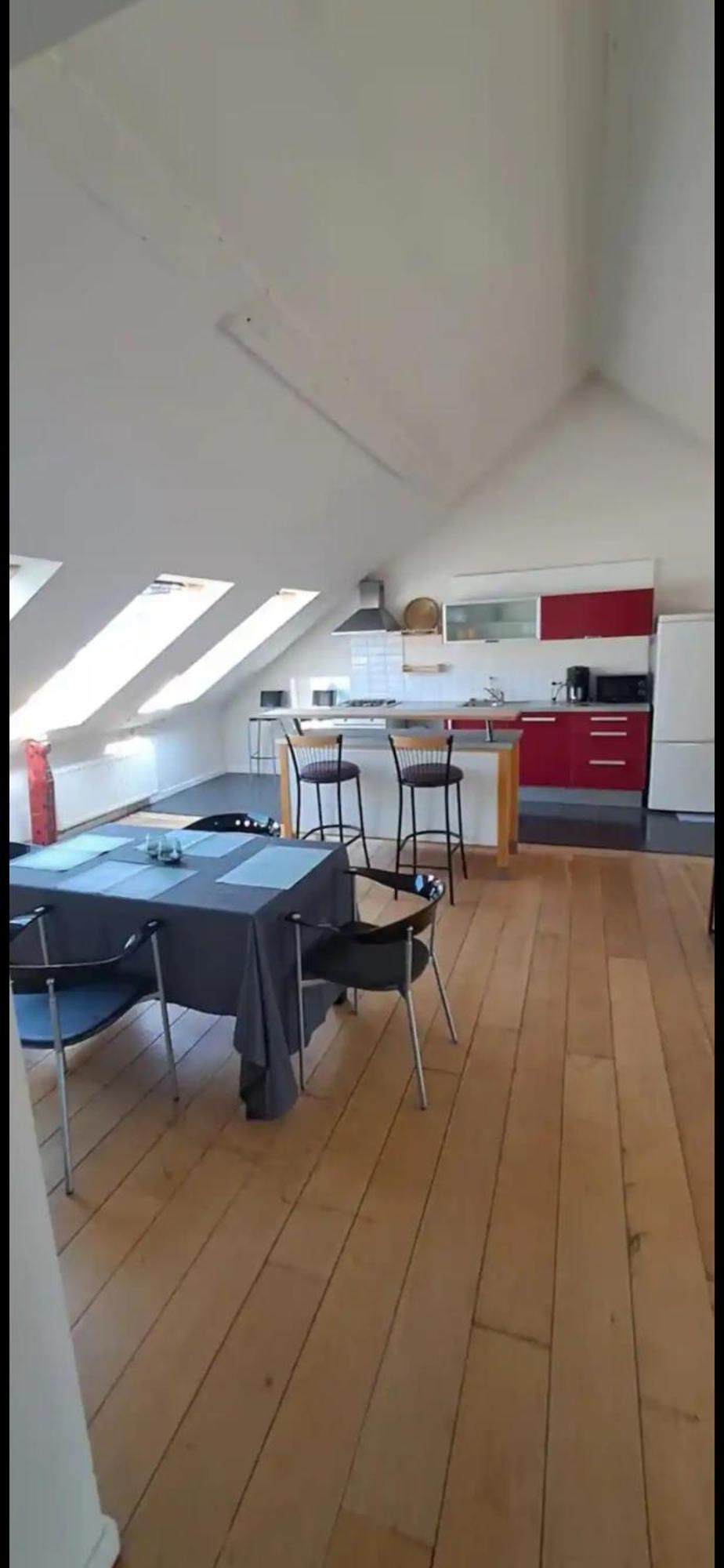 Penthouse Confortable 2 Chambres Au Coeur De Bruxelles Luaran gambar